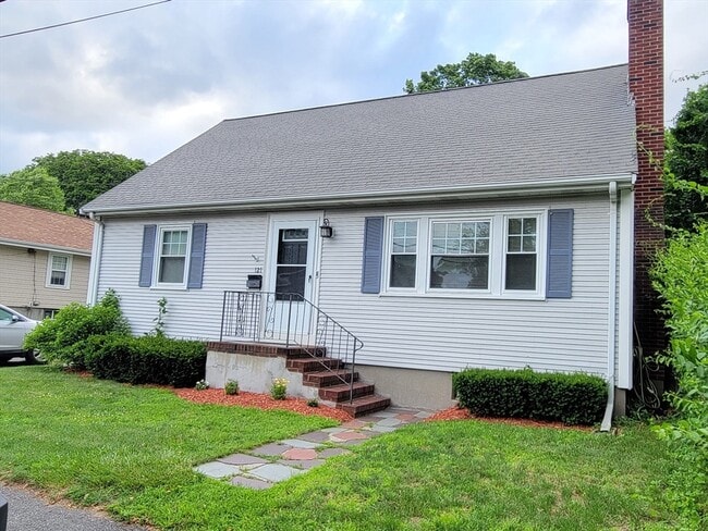Primary Photo - 121 Bedford St