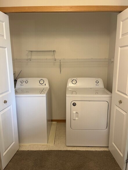 Building Photo - 7834 Harvest Ln