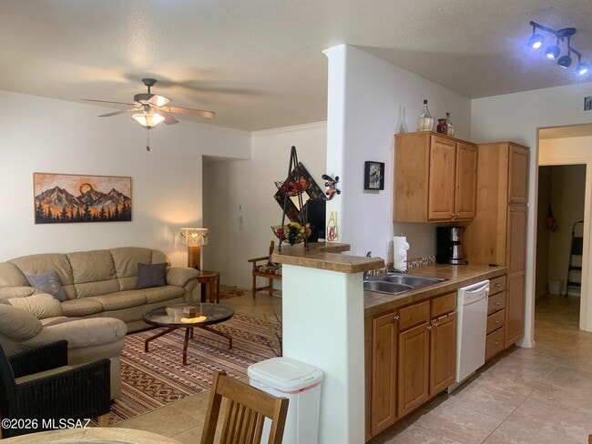 Building Photo - 7050 E Sunrise Dr