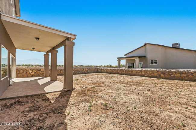 Building Photo - 904 Keenland Ave