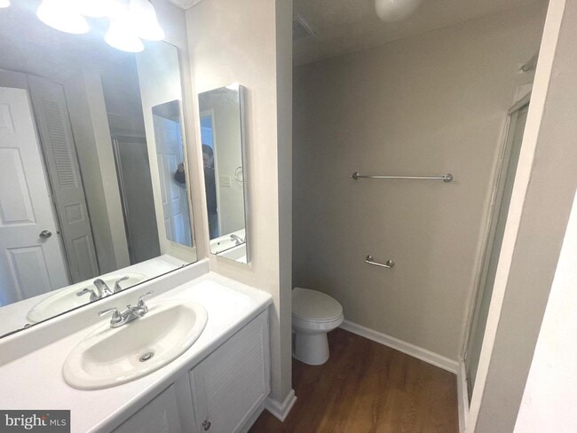 Building Photo - 4216 Dunwood Terrace