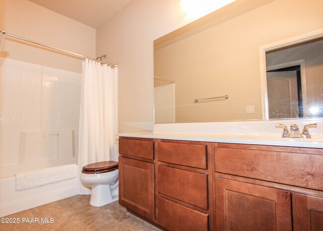 Building Photo - 2677 Capella Dr