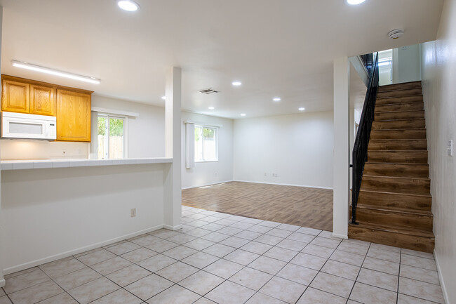 Building Photo - 1189 W 36th St