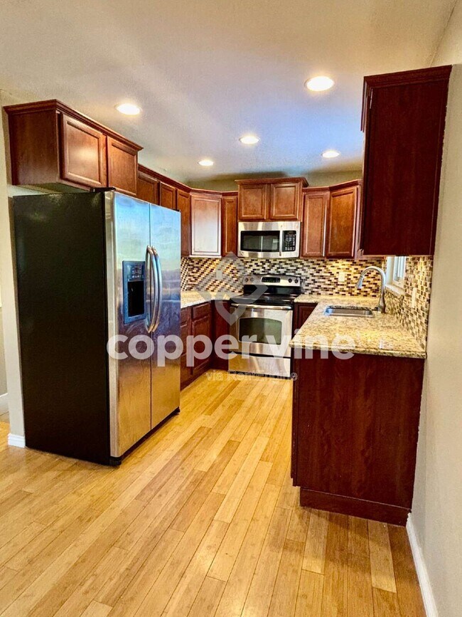 Building Photo - 13145 Hazel Ct