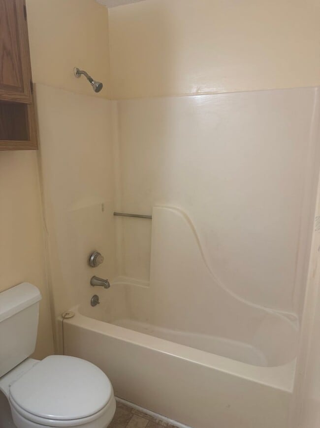 Building Photo - 5627 Hornaday Rd