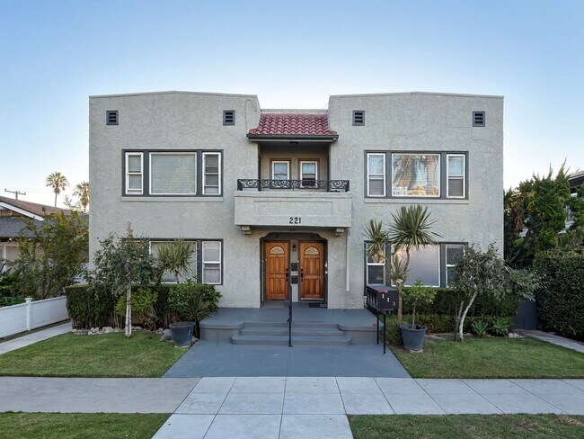 Building Photo - 221 Belmont Ave