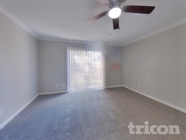 Building Photo - 7114 River Garden Dr