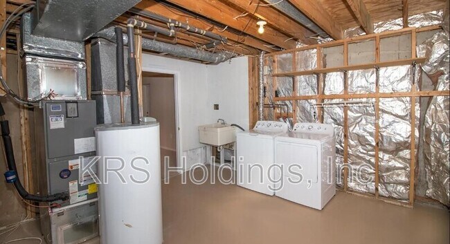 Building Photo - 3265 Bethel Church Dr