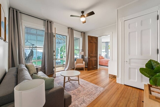 Building Photo - 107 Union Ave