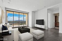 Building Photo - 15215 N Kierland Blvd