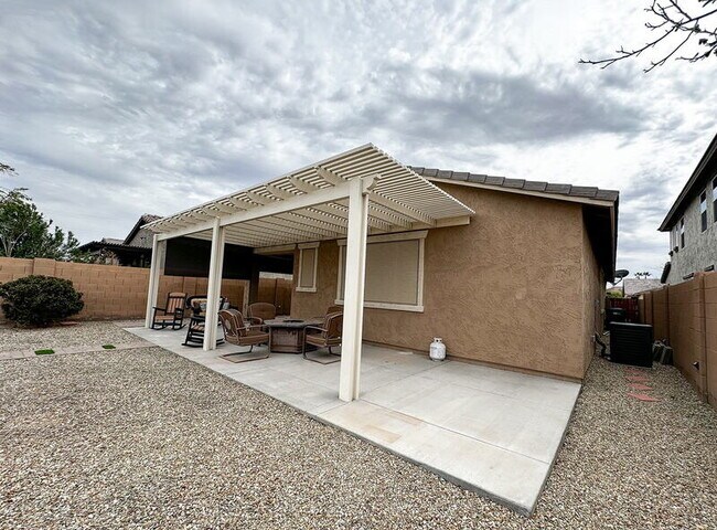 Building Photo - 41602 W Anne Ln