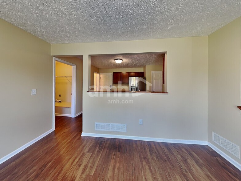 Building Photo - 227 Merriston Cir