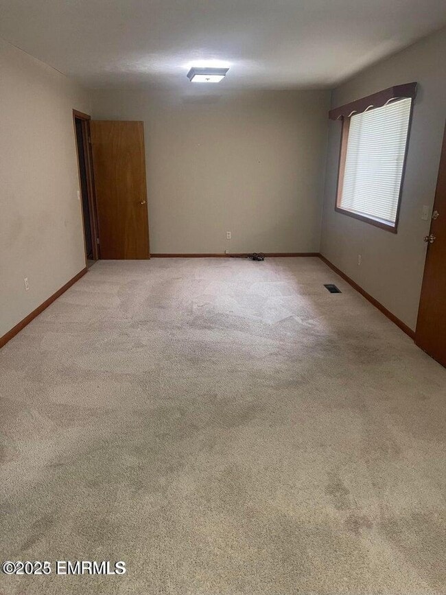 Building Photo - 4929 Poplar Springs Dr