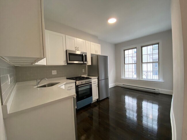 Building Photo - Luxury 2-Bedroom Apartment in Back Bay  – ...