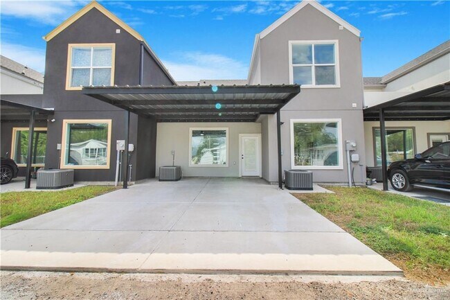 Building Photo - 21 West Dr