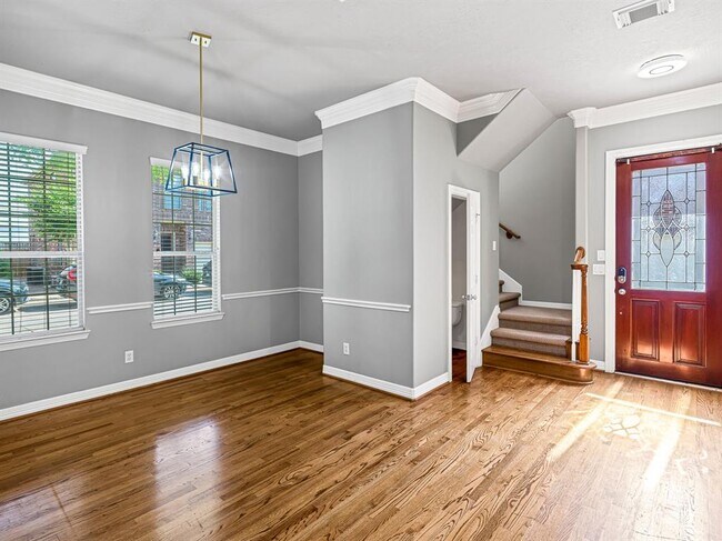 Building Photo - 3006 E Park at Fairdale