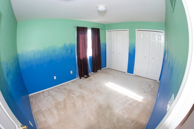 Building Photo - 38286 Brook Dr