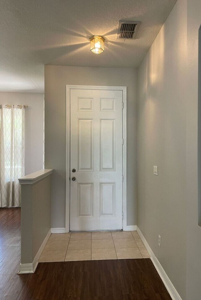 Building Photo - 4-BR 2.5 BA   AVALON PARK SOUTH