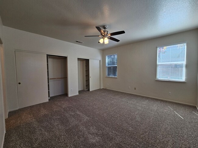 Building Photo - 3 bedroom single story in Manteca!