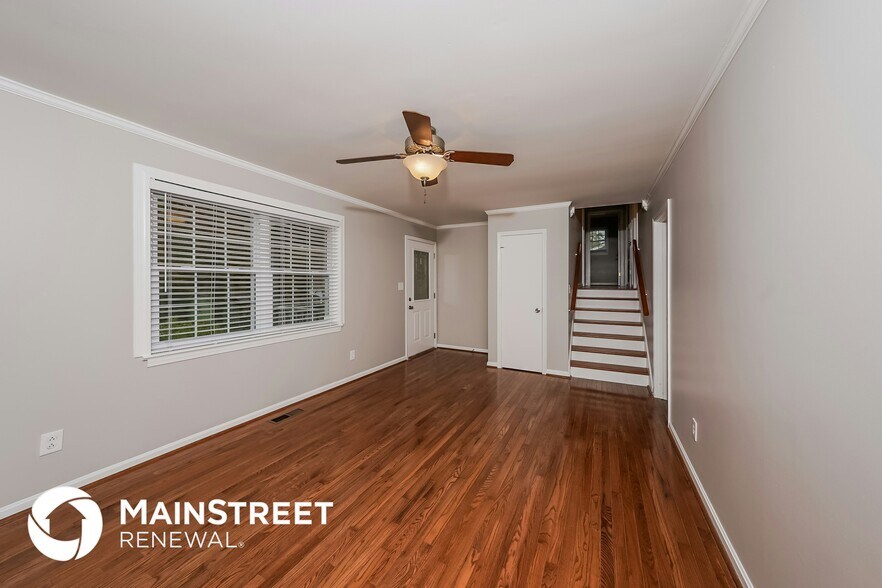 Building Photo - 1516 Highland Dr