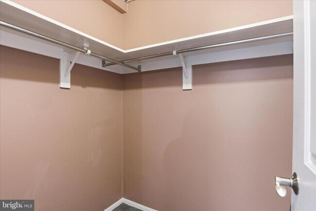 Building Photo - 8340 Greensboro Dr