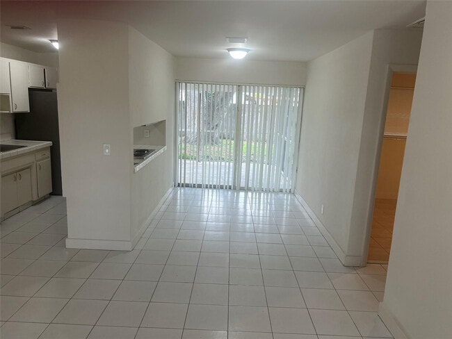 Building Photo - 1410 N 65th Ave