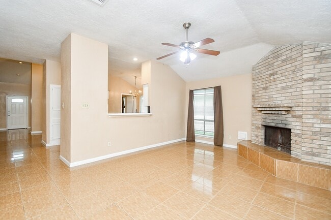Building Photo - 11706 Spring Grove Dr