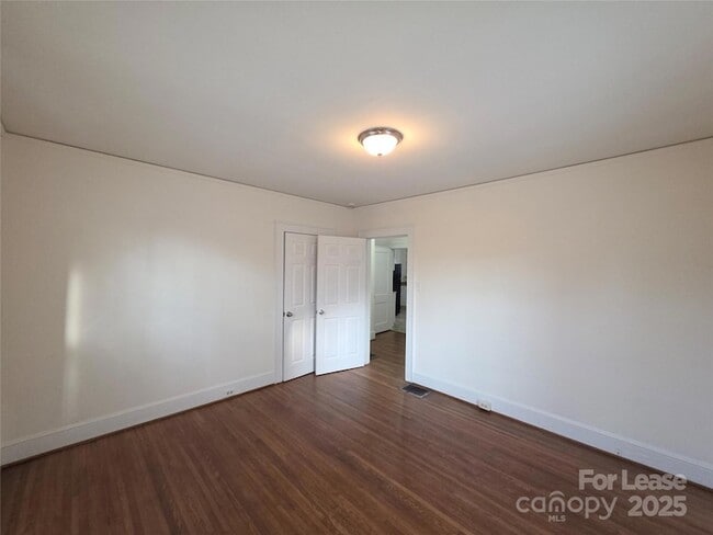 Building Photo - 2409 Commonwealth Ave