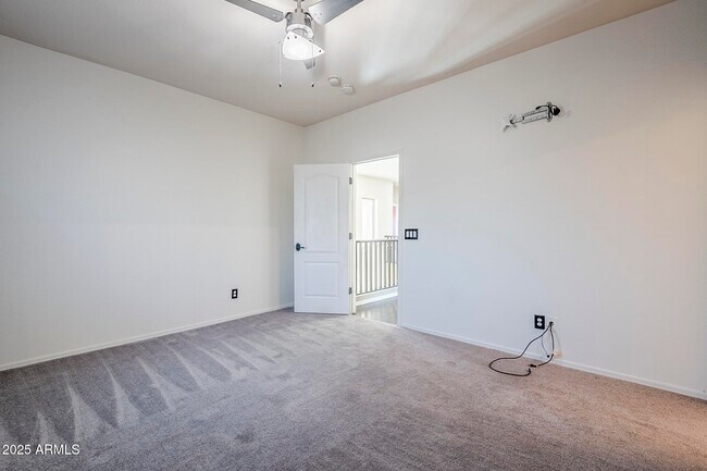 Building Photo - 6922 S Black Hills Way