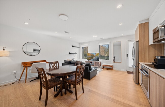 Building Photo - 2216 40th Pl NW