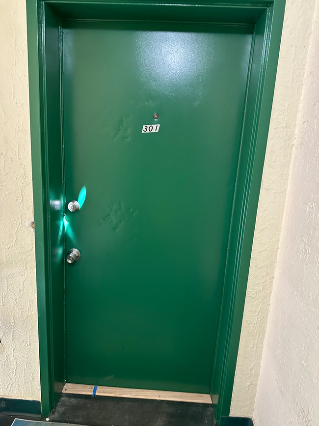 Building Photo - 3 Bed 1 Bath SW DC
