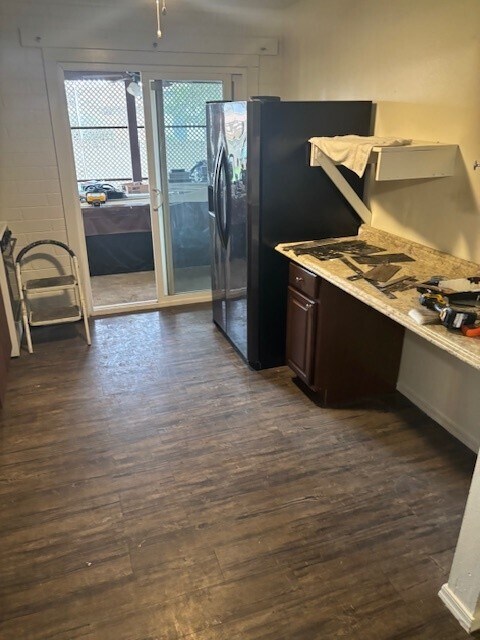 Building Photo - 1149 N April Cir