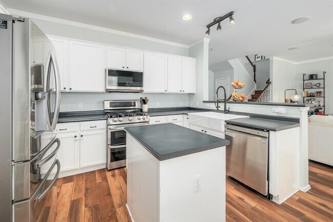 Building Photo - 1305 Horseshoe Ranch Dr
