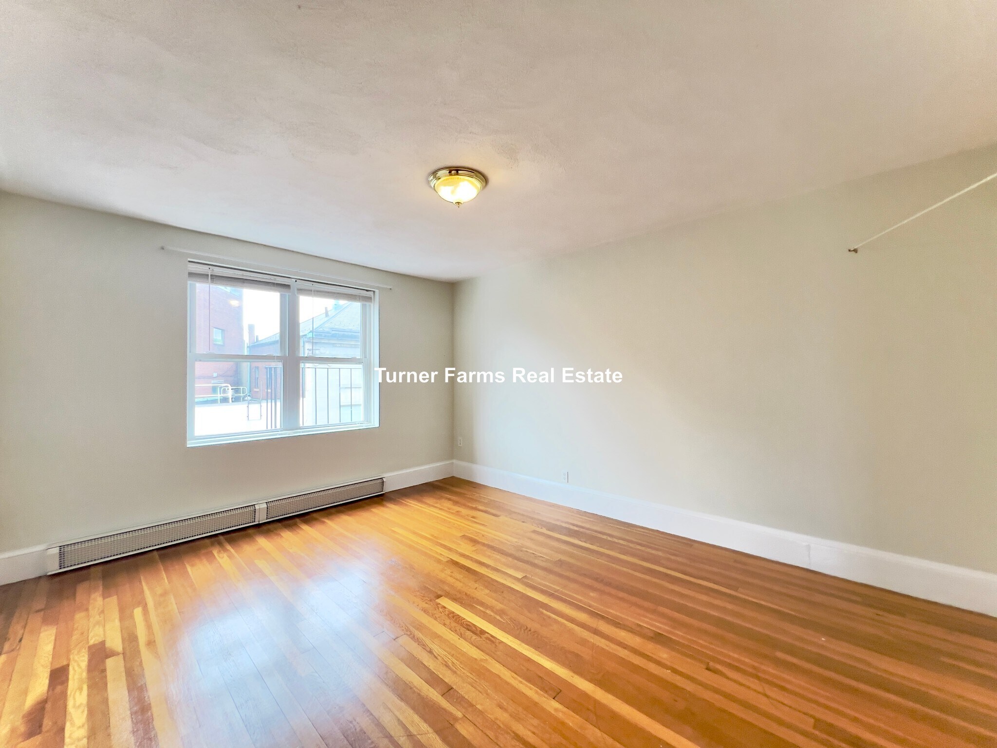 Building Photo - 402A Highland Ave