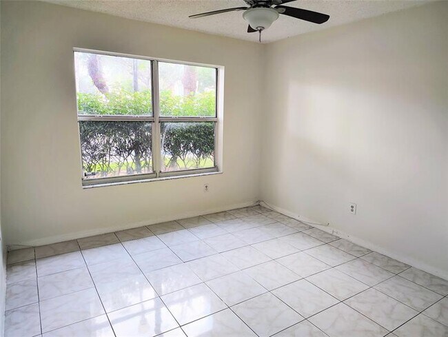 Building Photo - 5590 NW 61st St