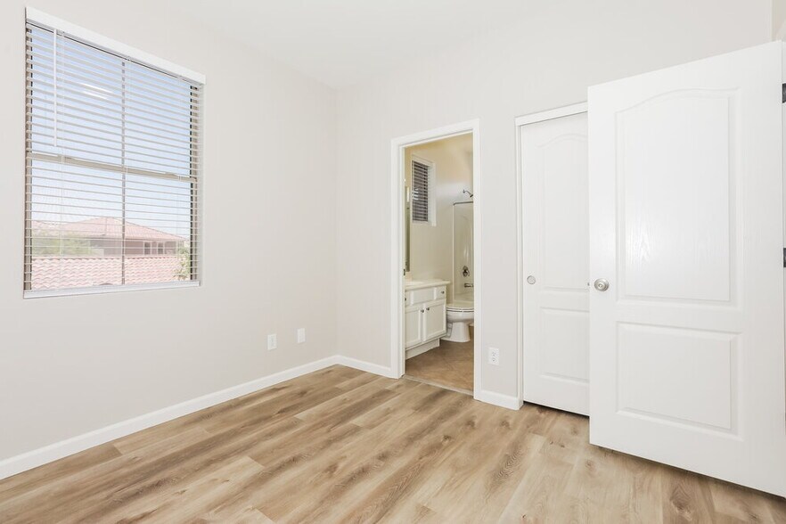 Building Photo - 843 S Morrison Ln