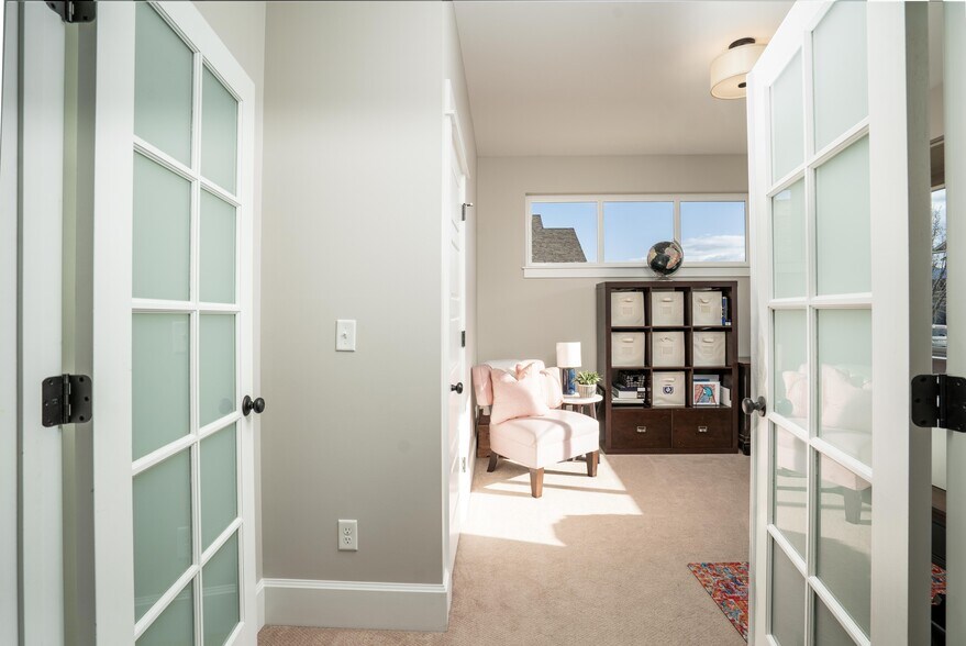 Office/4th Bedroom - 2421 Lasso Ave