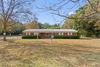 Building Photo - 3 bedrooms 2 bathroom