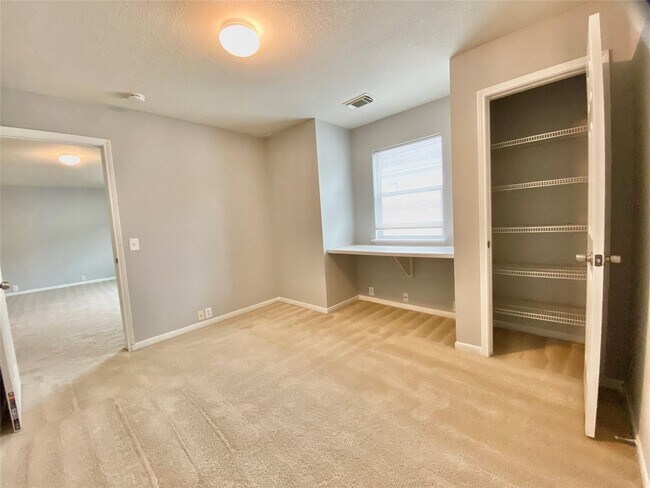 Building Photo - 17419 Prospect Meadows Dr
