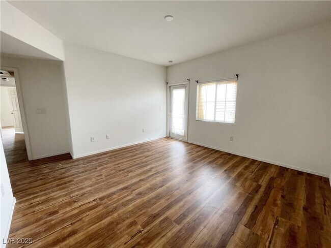 Building Photo - 6160 Rumrill St