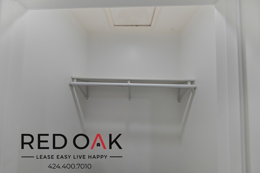 Building Photo - 3060 James M Wood Blvd