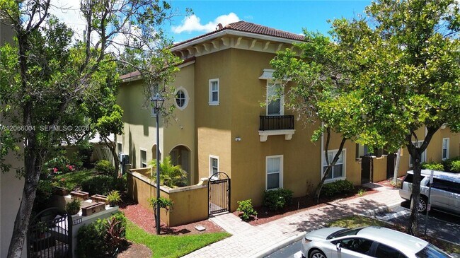 Building Photo - 2851 Prospect Rd