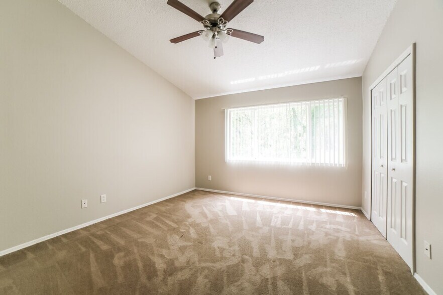 Building Photo - 5512 Carrollwood Key Dr