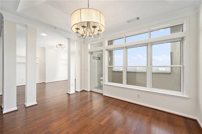 Building Photo - 3334 Peachtree Rd NE