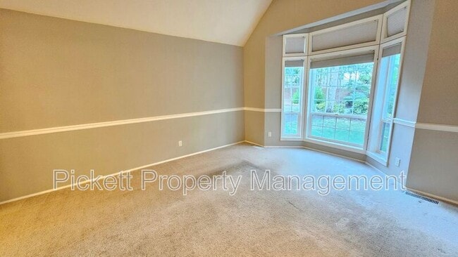Building Photo - 6559 Gleneagle Ave SW