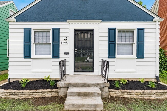 Building Photo - 1295 Wilson Ave