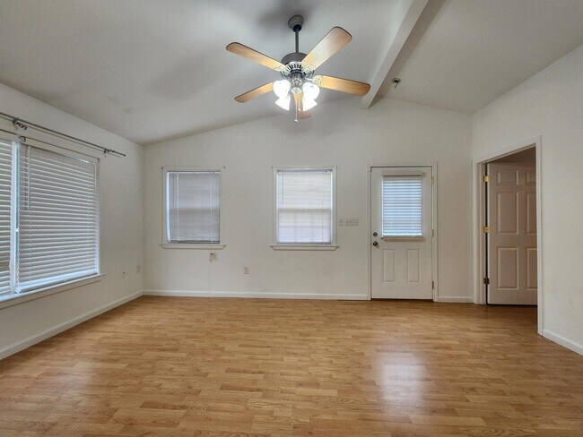 Building Photo - 321 Hollywood Blvd NW