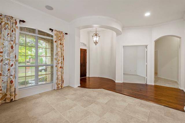 Building Photo - 2404 Windgate Dr