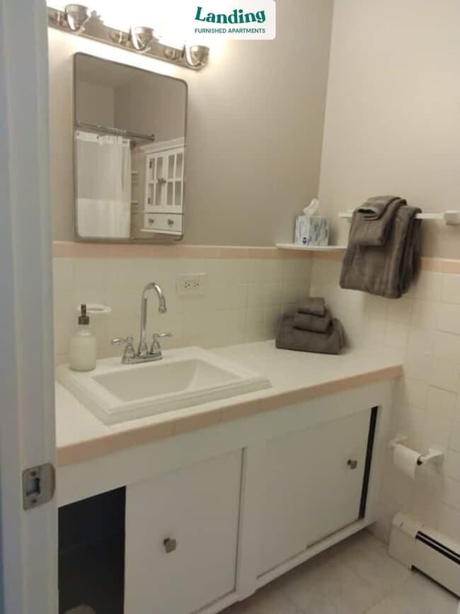 Building Photo - 3201 S Sherman St