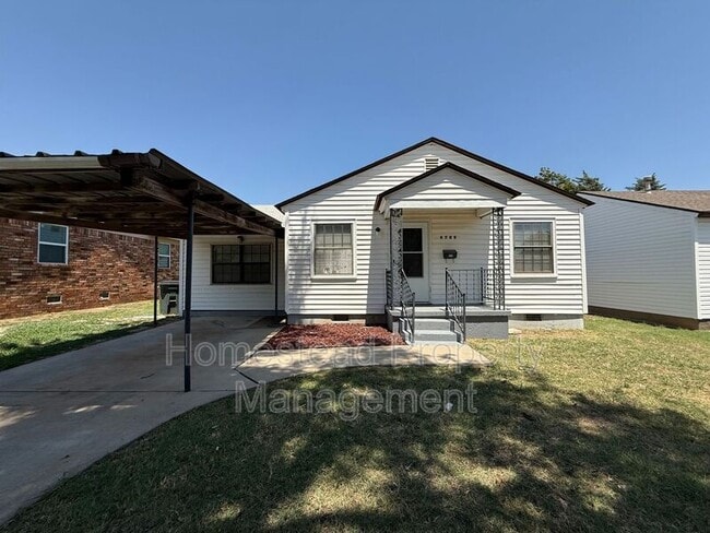 Building Photo - 4709 SE 27th St